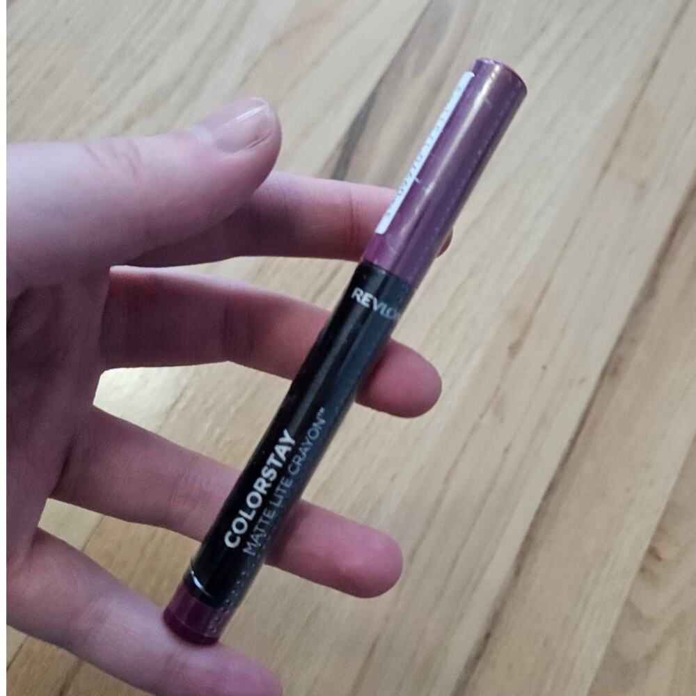 Revlon Colorstay Matte Lite Crayon #005 Sky High